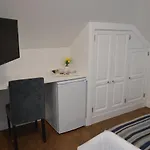 Edificio Charles 303 Apartamento *