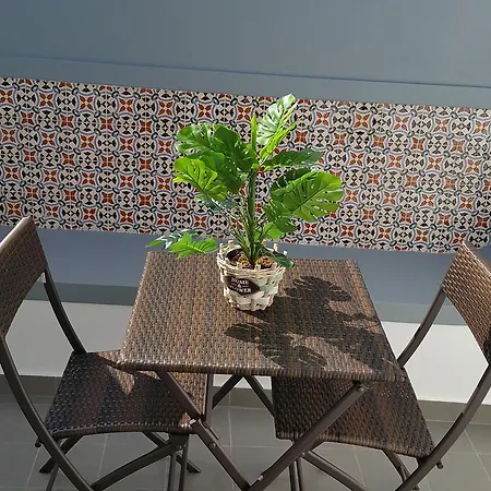 Edificio Charles 303