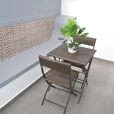 Edificio Charles 303